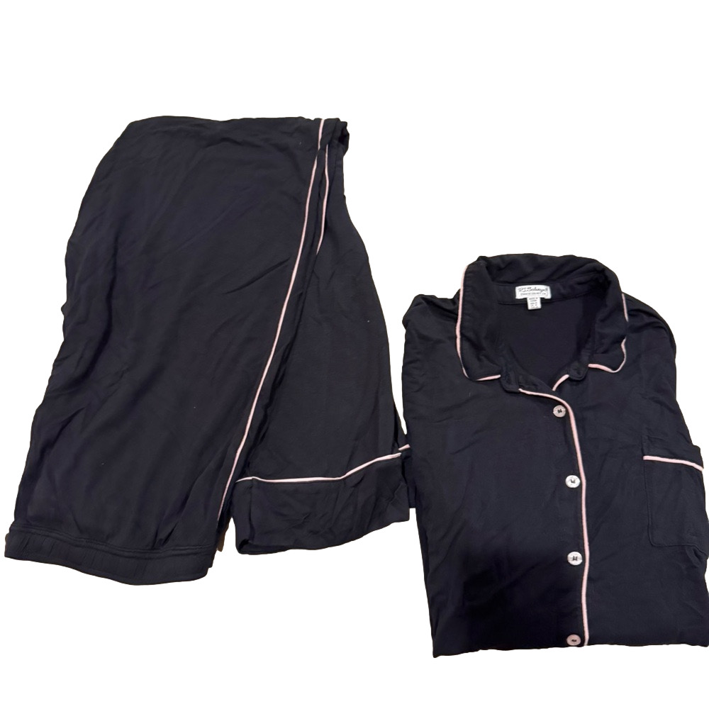 P.J. Salvage Black and Pink Pajama Set - M